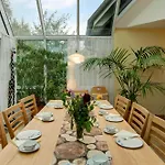 Haus Admiral Wintergarten 度假居