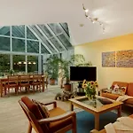 Haus Admiral Wintergarten 度假居